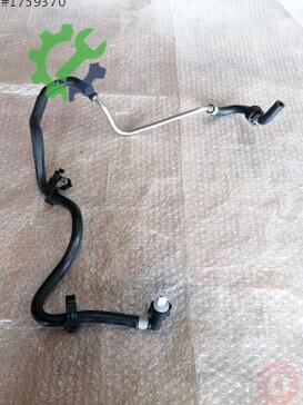 Volkswagen Golf Dolum Boğazı 04C133723CQ çıkma parça