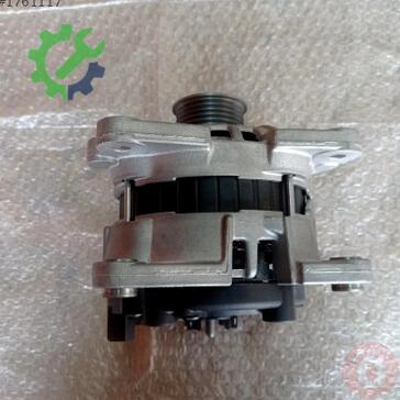 Skoda Fabia Şarj Dinamosu 04C903023E çıkma parça