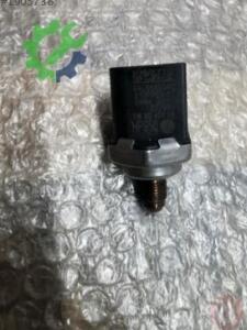 Çıkma Volkswagen Golf Dolum Boğazı 04C906054C