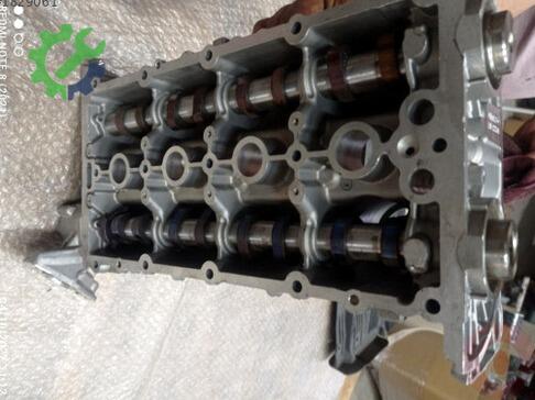 Volkswagen Golf Eksantrik Mili 04E103479P çıkma parça