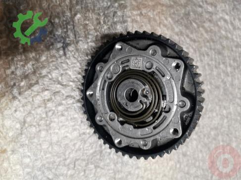 Skoda Octavia Eksantrik Mili 04E109088AJ çıkma parça