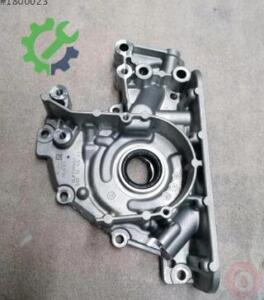 Volkswagen Golf Orijinal Çıkma Yağ Pompası 04E115105BT