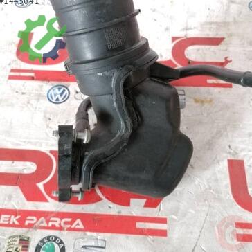 Volkswagen Golf Hava Filtresi Hortumu 04E129656AA çıkma parça