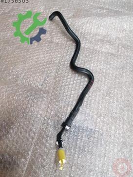 Volkswagen Golf Dolum Boğazı 04E133518E çıkma parça