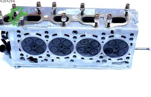 Audi A4 Silindir Kapağı 04L103064J çıkma parça
