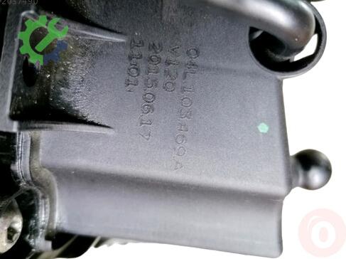 Audi A3 Külbütör Kapağı 04L103469A çıkma parça
