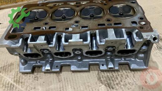 Volkswagen Golf Silindir Kapağı 04L103479 çıkma parça