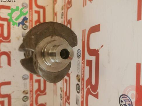 Volkswagen Passat Krank 04L105021B çıkma parça