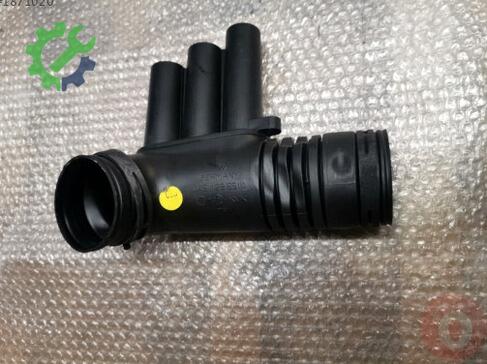Volkswagen Golf Hava Filtresi Hortumu 04L129651C çıkma parça