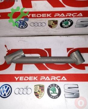 Volkswagen Golf Emme Manifoldu 04L129723A çıkma parça