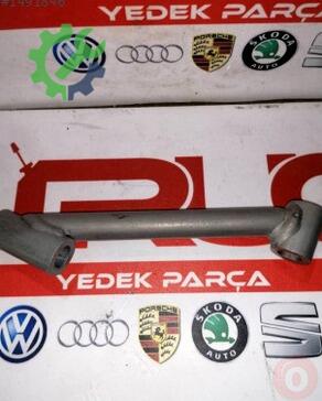 Volkswagen Golf Emme Manifoldu 04L129723A çıkma parça