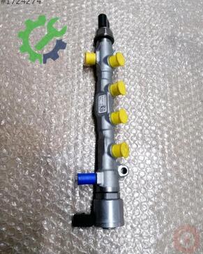 Volkswagen Golf Dolum Boğazı 04L130089F çıkma parça