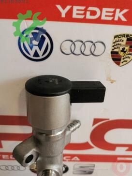 Volkswagen Passat Dolum Boğazı 04L130093 çıkma parça