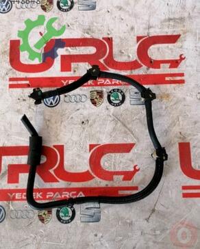 Audi A3 Dolum Boğazı 04L130235G çıkma parça