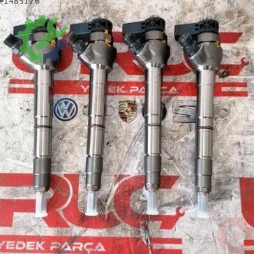 Volkswagen Golf Enjektör 04L130277AE çıkma parça