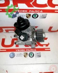 Volkswagen Golf Orijinal Çıkma Yakıt Pompası 04L130755E