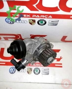 Volkswagen Golf Yakıt Pompası 04L130755E çıkma parça