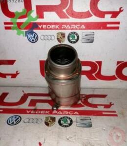 Volkswagen Passat Turbo Hortumu 04L131111L Sökme Çıkma