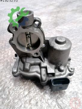 Volkswagen Golf EGR Valfi 04L131501M çıkma parça