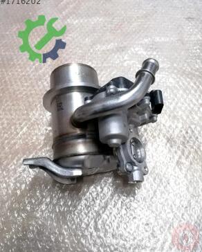 Volkswagen Jetta EGR Valfi 04L131512AK çıkma parça