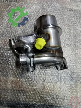 Volkswagen Golf EGR Valfi 04L131512F çıkma parça