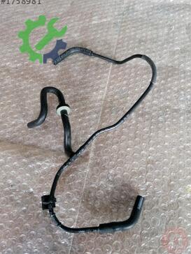 Audi A4 Dolum Boğazı 04L131552AN çıkma parça