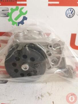 Volkswagen Arteon Yağ Pompası 04L145208H çıkma parça