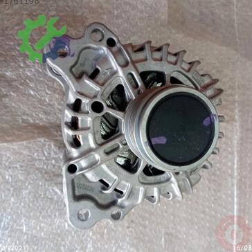 Seat Ibiza Şarj Dinamosu 04L903021C çıkma parça