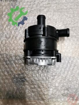 Volkswagen Golf Devirdaim 04L965567 çıkma parça