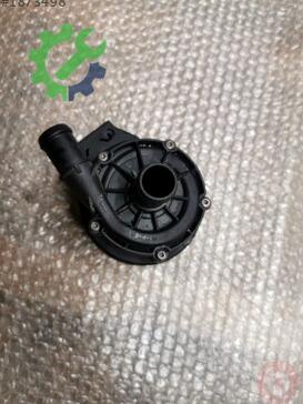 Audi A3 Yedek Su Deposu 04L965567B çıkma parça