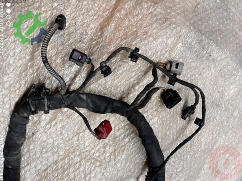 Volkswagen Passat Motor Tesisatı 04L972627KF çıkma parça