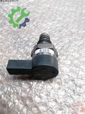 Volkswagen Golf Yakıt Valfi 057130764H çıkma parça