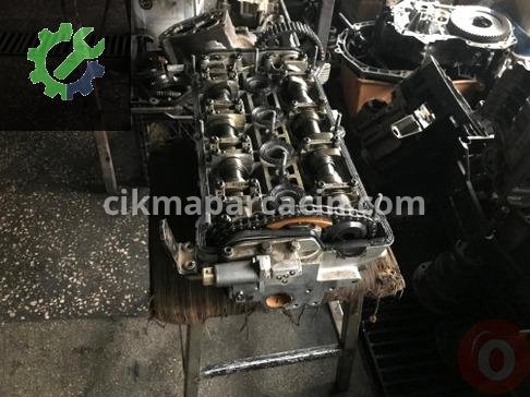 Volkswagen Passat Silindir Kapağı 058103373 çıkma parça