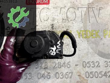 Skoda Octavia Gaz Kelebeği 058133063H çıkma parça