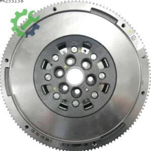 Çıkma Volkswagen Tiguan Volant 05E105266A