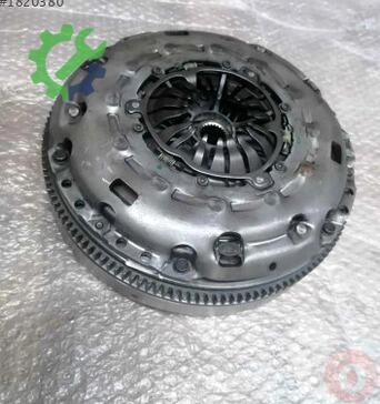 Volkswagen Golf Volant 05E105266B çıkma parça