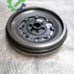 Çıkma Volkswagen Caddy Volant 05E105266D