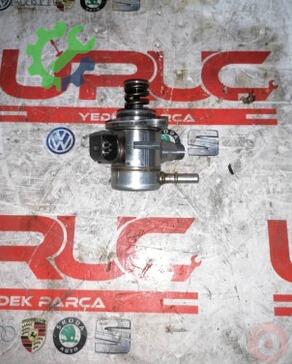 Audi A3 Yakıt Dağıtıcı 05E127027 çıkma parça