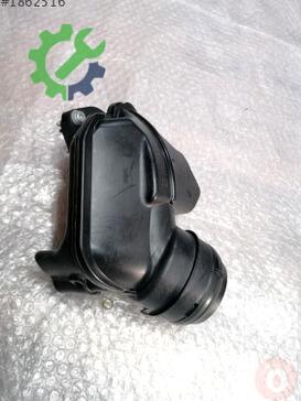 Volkswagen Golf Turbo Hortumu 05E129654G çıkma parça