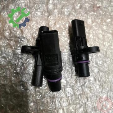 Audi A4 Eksantrik Sensörü 04L907601 çıkma parça