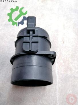 Volkswagen Passat Hava Akış Sensörü 05L906461E çıkma parça