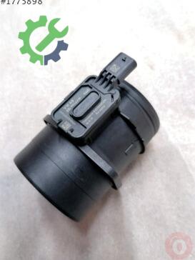 Volkswagen Passat Hava Akış Sensörü 05L906561B çıkma parça