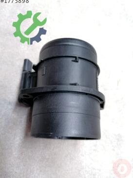 Volkswagen Passat Hava Akış Sensörü 05L906561B çıkma parça