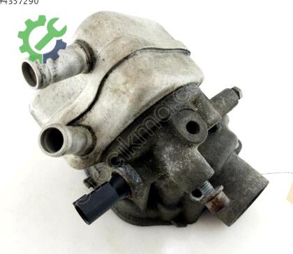 Volkswagen Jetta Yağ Soğutucu 06A115417 çıkma parça