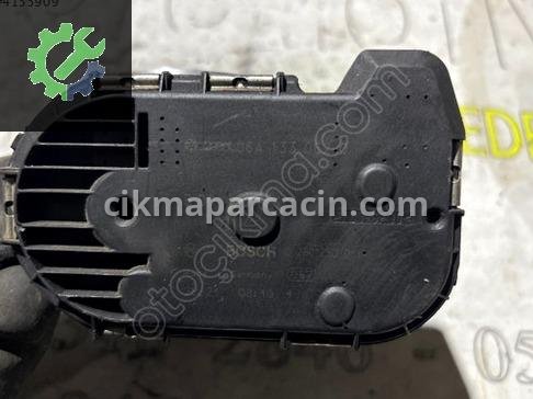 Seat Leon Gaz Kelebeği 06A133062Q çıkma parça