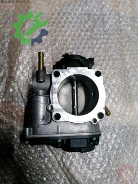 Seat Leon Gaz Kelebeği 06A133064J çıkma parça