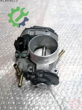 Seat Leon Gaz Kelebeği 06A133064J çıkma parça