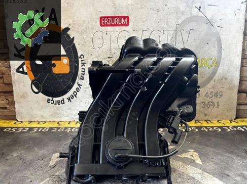 Volkswagen Passat Emme Manifoldu 06A133203DL çıkma parça