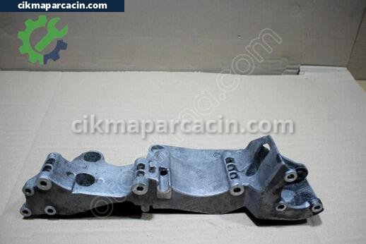 Audi A3 Motor Braketi çıkma parça