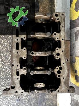 Volkswagen Passat Motor Bloğu 06F103021 çıkma parça